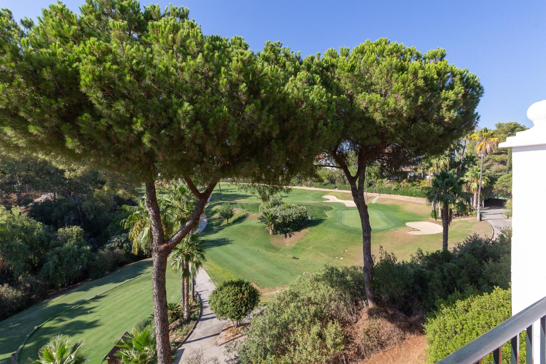 Magnifica Adosada La Quinta Golf Apartment Malaga Exterior photo