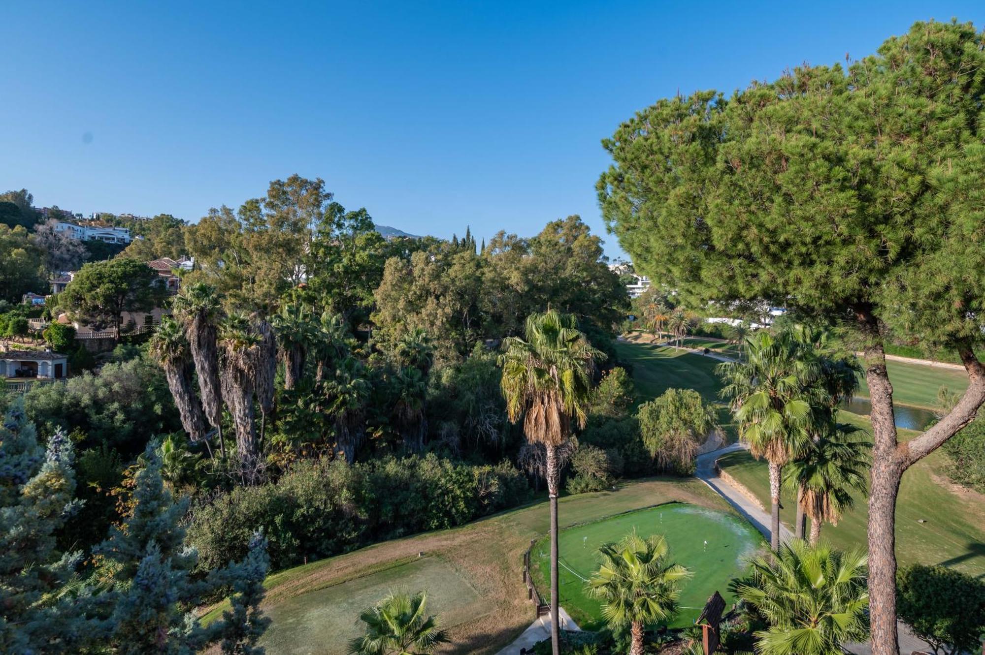 Magnifica Adosada La Quinta Golf Apartment Malaga Exterior photo